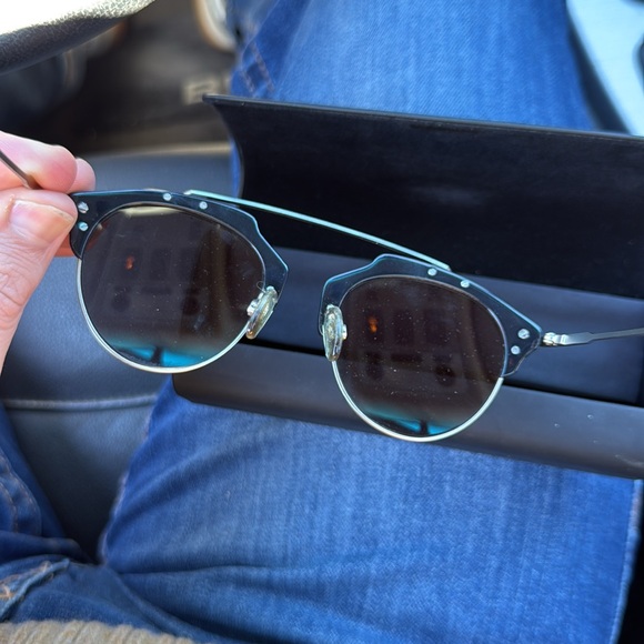 MVMT Nightowl Sunglasses - Picture 6 of 6